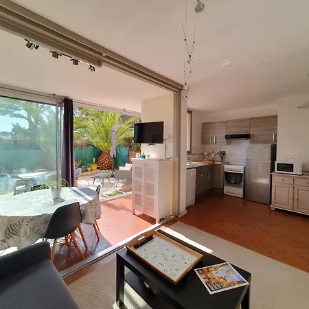 Les Palmiers Apartment Sainte-Maxime Exterior photo